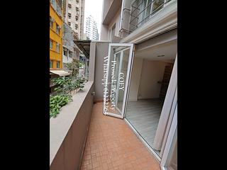 Soho - 27, Elgin Street 13
