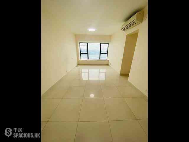 Siu Sai Wan - Island Resort Block 1 04
