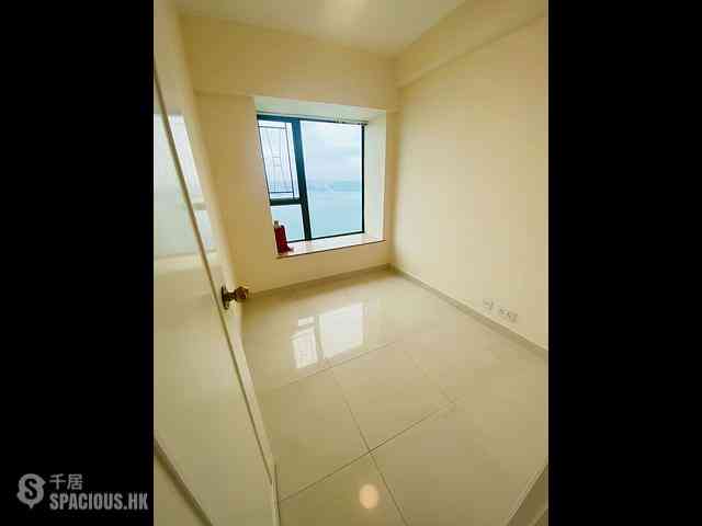 Siu Sai Wan - Island Resort Block 1 05