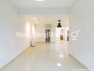 Mid Levels West - Hing Wah Mansion 03
