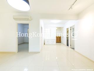 Mid Levels West - Hing Wah Mansion 04
