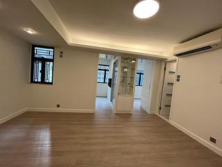 Wan Chai - Rialto Building 05