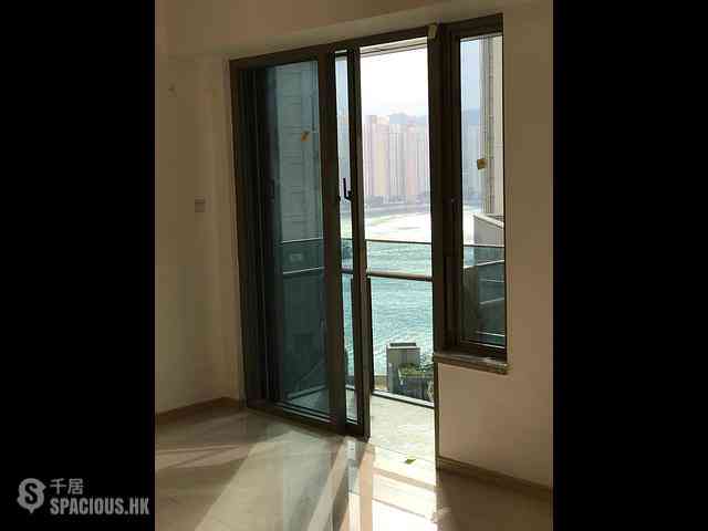 Tsuen Wan - Ocean Pride Phase 3 Block 7 02