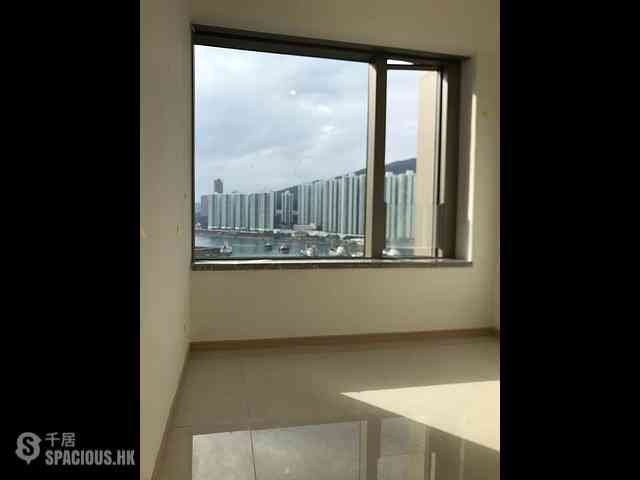 Tsuen Wan - Ocean Pride Phase 3 Block 7 07