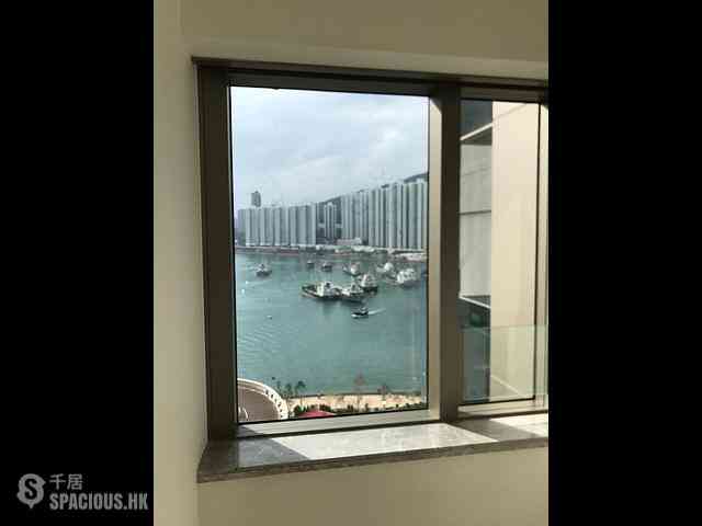 Tsuen Wan - Ocean Pride Phase 3 Block 7 08