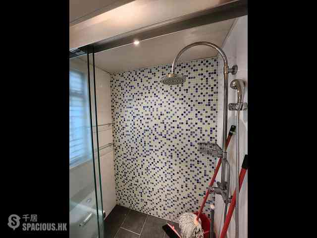 Sai Ying Pun - 393, Queen's Road West 03