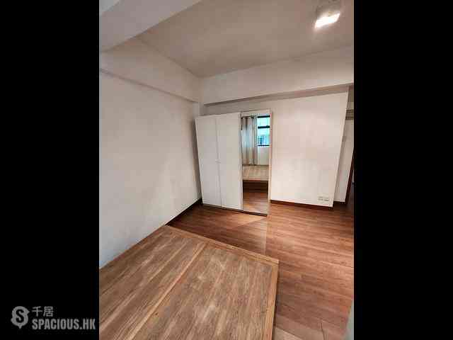 Sai Ying Pun - 393, Queen's Road West 06