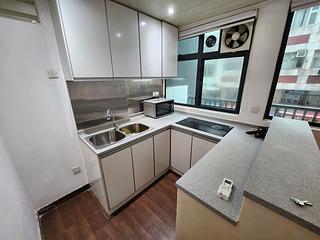 Sai Ying Pun - 393, Queen's Road West 12