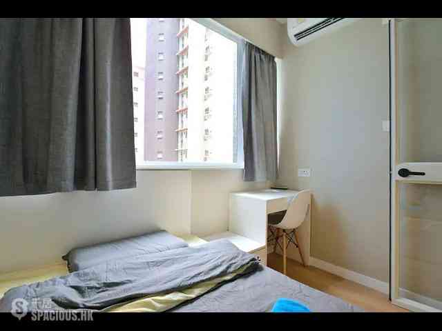 Wan Chai - Yee On Mansion 13