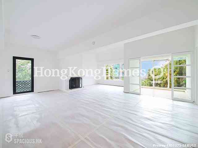 The Peak - Strawberry Hill 01