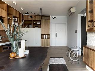 Discovery Bay - Discovery Bay Phase 16 Poggibonsi 02
