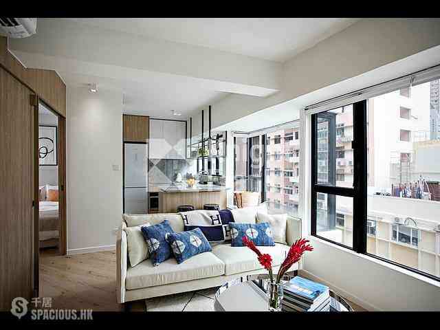 Sai Ying Pun - 111, High Street 01