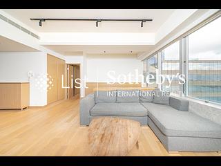 Wan Chai - Convention Plaza Apartments 03