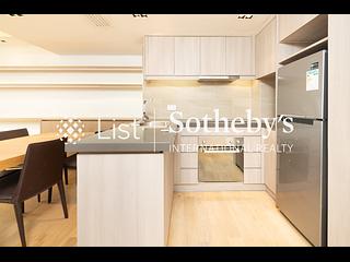 Wan Chai - Convention Plaza Apartments 11