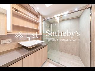 Wan Chai - Convention Plaza Apartments 14