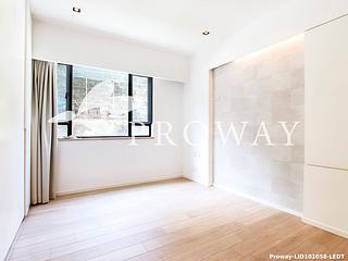 Mid Levels West - Realty Gardens Rome Court (Block 4) Rome Court 07