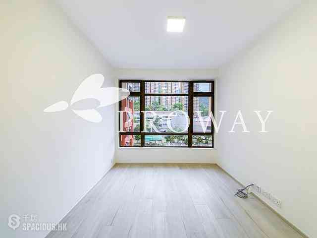 Pok Fu Lam - Pokfulam Gardens Block 6 01
