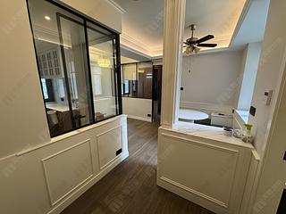 Mid Levels Central - Woodland Court 09