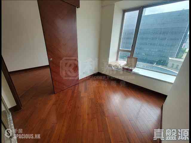 Yau Ma Tei - The Coronation Tower 6 01