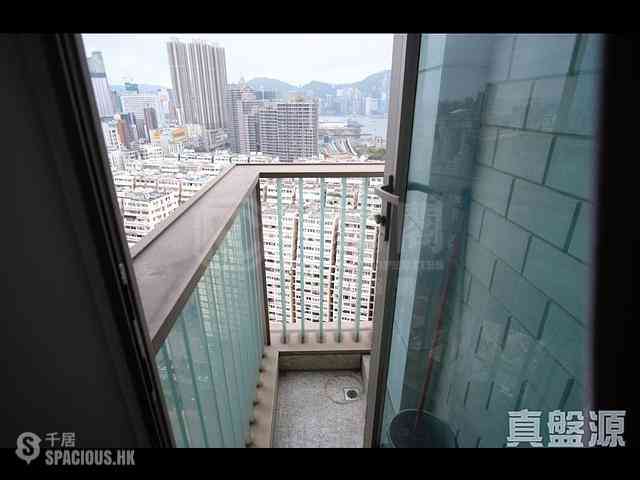 Yau Ma Tei - The Coronation Tower 6 02