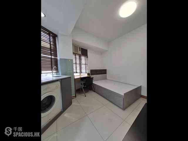 Wan Chai - Chung Wui Mansion 01
