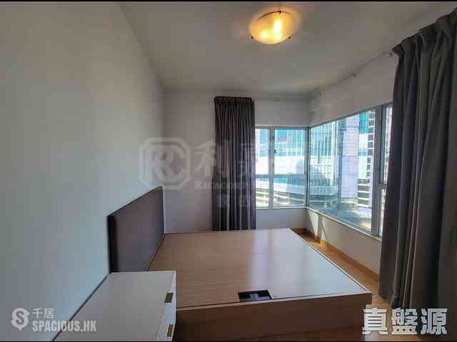 West Kowloon - The Waterfront Phase 2 Block 5 05