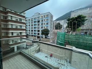 Happy Valley - Holly Court 05