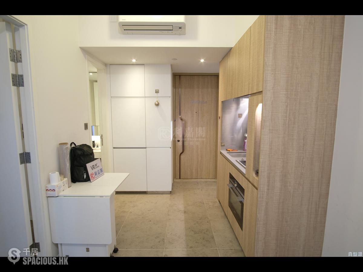 Sai Ying Pun - Bohemian House 01