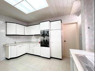 Chung Hom Kok - 19-25, Horizon Drive 12