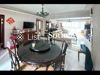 Mid Levels Central - Right Mansion 02