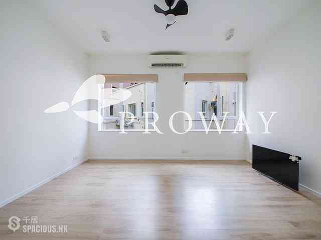 Mid Levels Central - Pak Fai Mansion 01