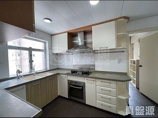 Braemar Hill - Hanking Court 05