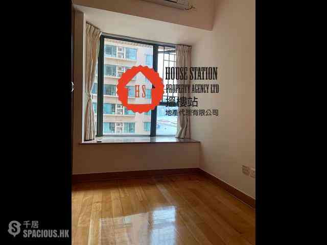 Tai Kok Tsui - Island Harbourview Block 5 03