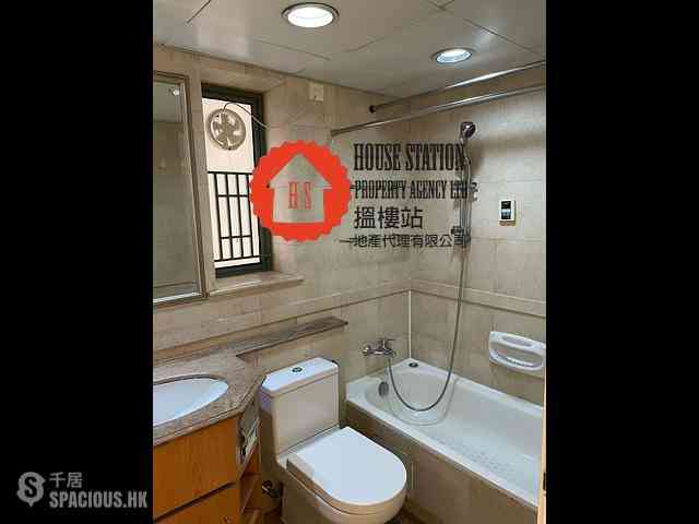 Tai Kok Tsui - Island Harbourview Block 5 04