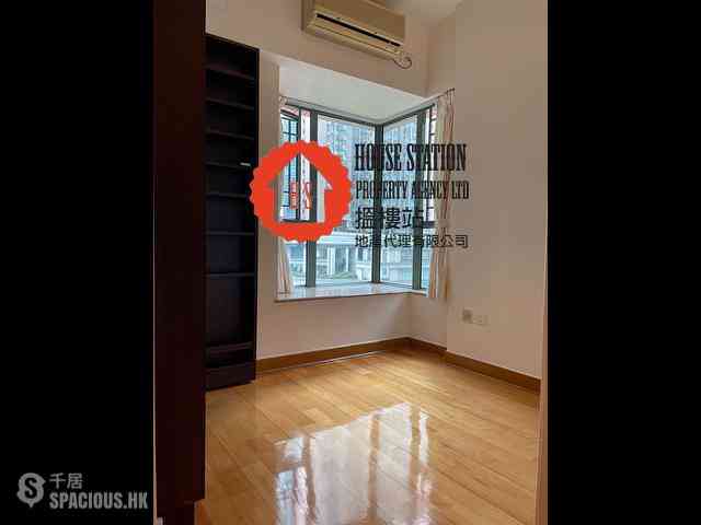 Tai Kok Tsui - Island Harbourview Block 5 05
