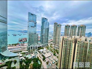 West Kowloon - The Arch Sky Tower (Block 1) 04