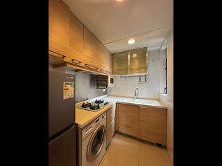 Wan Chai - The Zenith Phase 1 Block 3 08