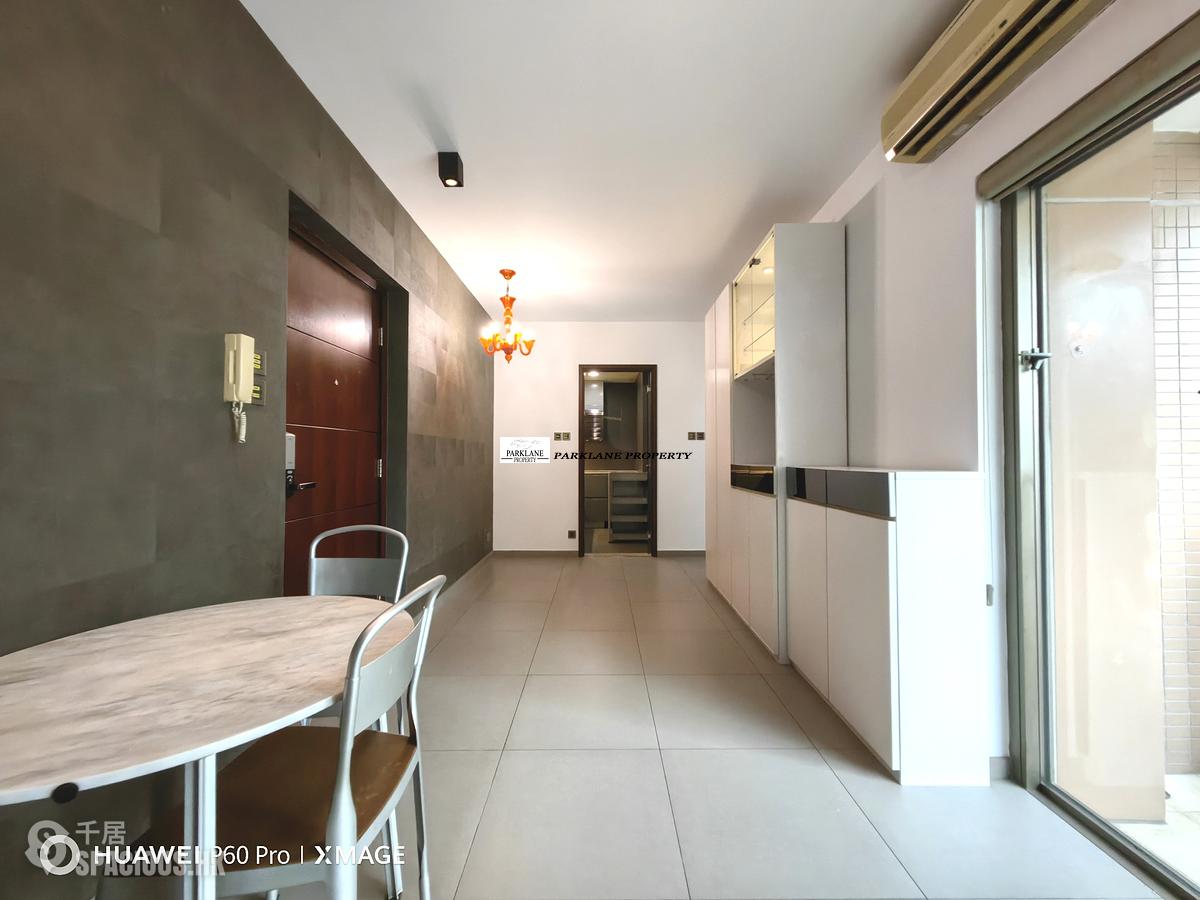 Wan Chai - The Zenith 01