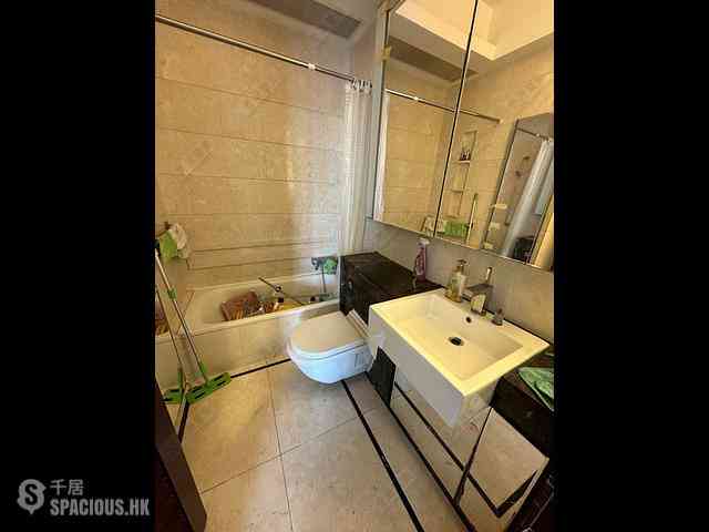 Tai Kok Tsui - One Silversea Tower 5 09