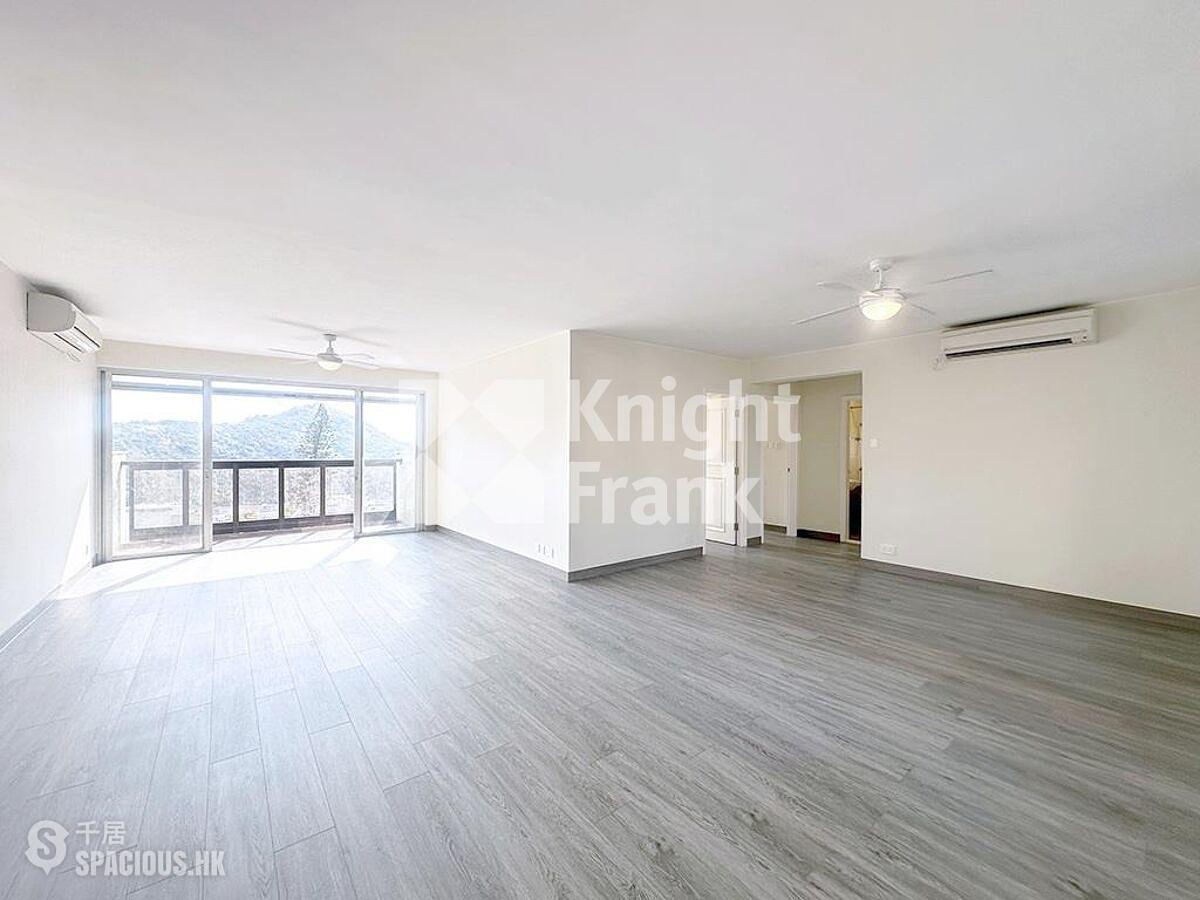 Chung Hom Kok - Villa Piubello 01