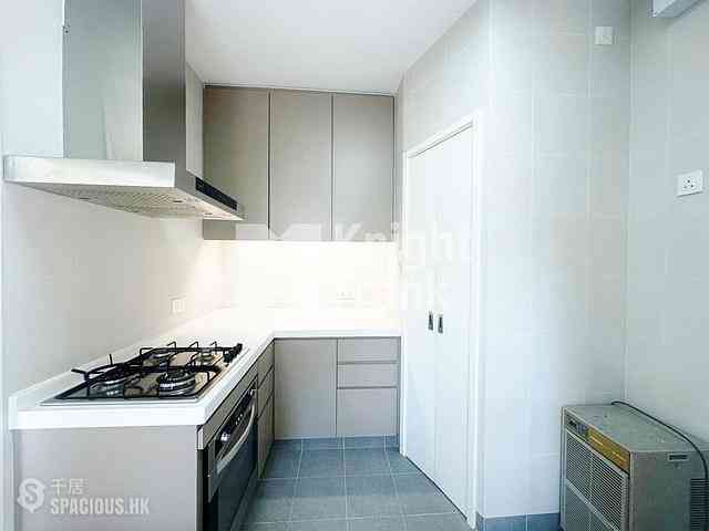 Chung Hom Kok - Villa Piubello 05
