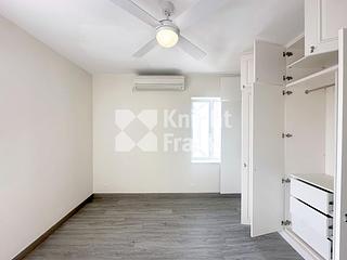 Chung Hom Kok - Villa Piubello 09