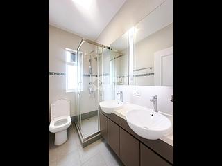 Chung Hom Kok - Villa Piubello 12