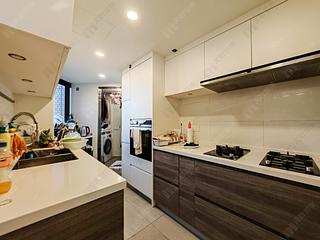 Tai Tam - Hong Kong Parkview Parkview Heights Block 14 04