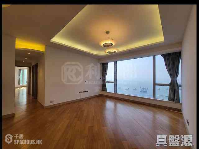 West Kowloon - The Cullinan (Tower 21 Zone 2 Luna Sky) 01