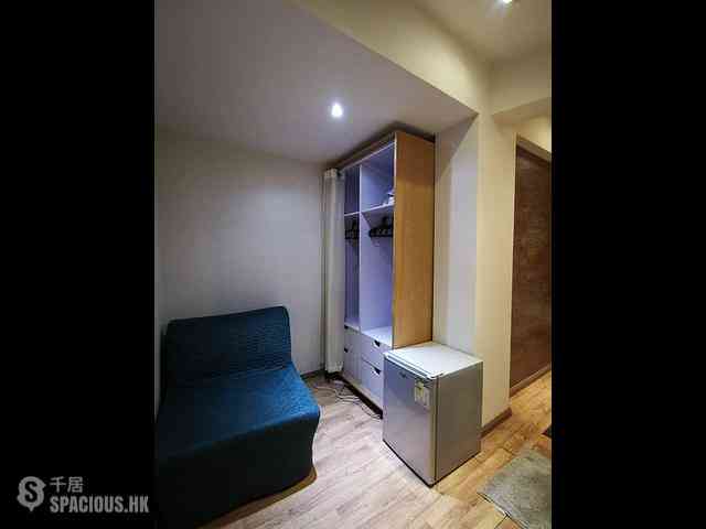 Wan Chai - Yau Tak Building 01