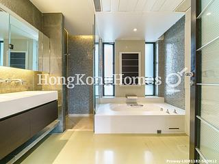 Mid Levels Central - 11, Macdonnell Road 06