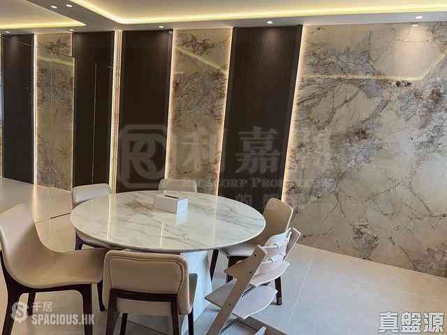 Repulse Bay - Repulse Bay Garden Block 12 02