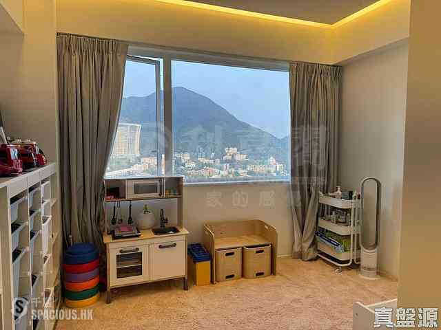 Repulse Bay - Repulse Bay Garden Block 12 04