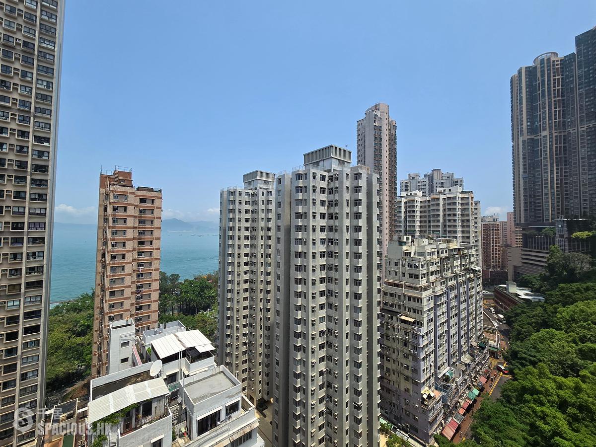 Kennedy Town - Joyful Building 01